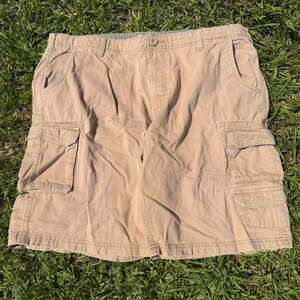 Old Mill Vintage Y2K Baggy Cargo Shorts Tan Size 38